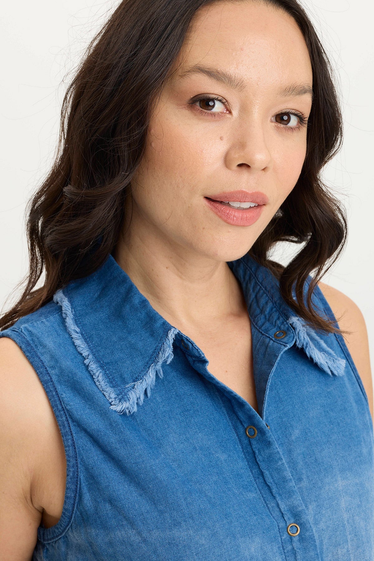 Tague Indigo Twill Knotted High-Low Snap-Up Tank