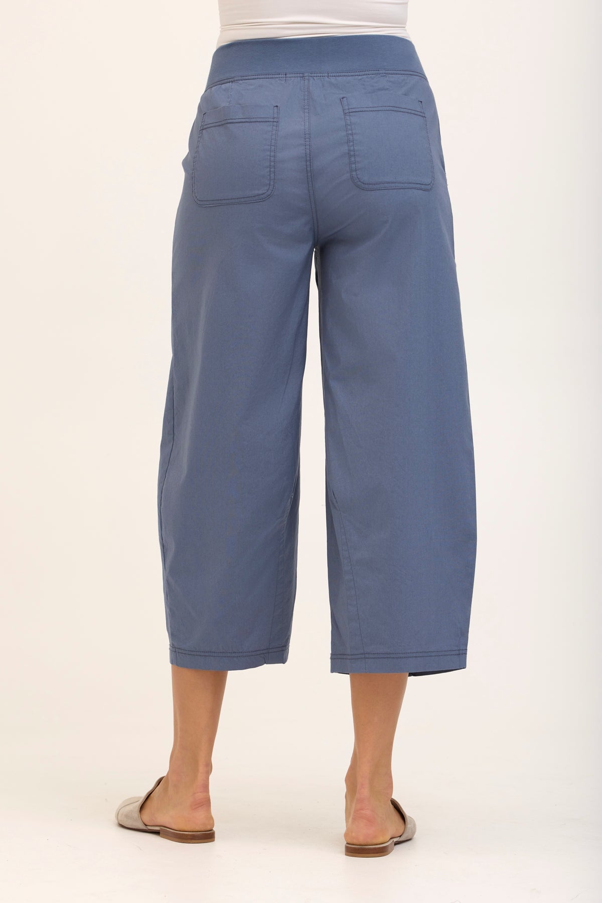 Benson Poplin Barrel Crop