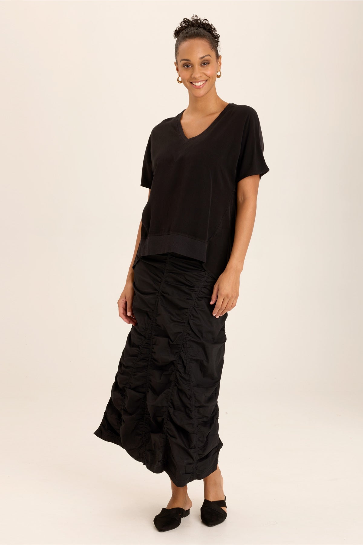 Clara Twill/Jersey Relaxed V-Neck Tee