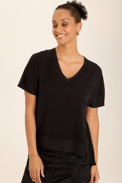 Clara Twill/Jersey Relaxed V-Neck Tee