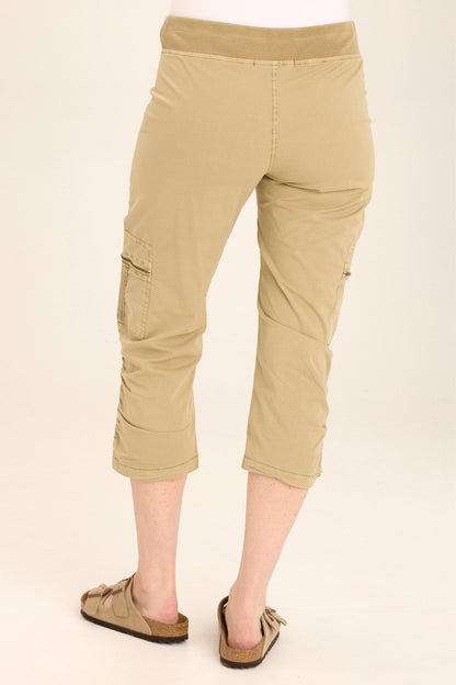 Nadia Crop