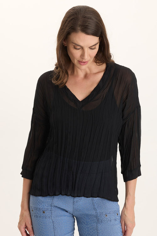 Hoyt Crinkle Pleat 3/4-Sleeve V-Neck