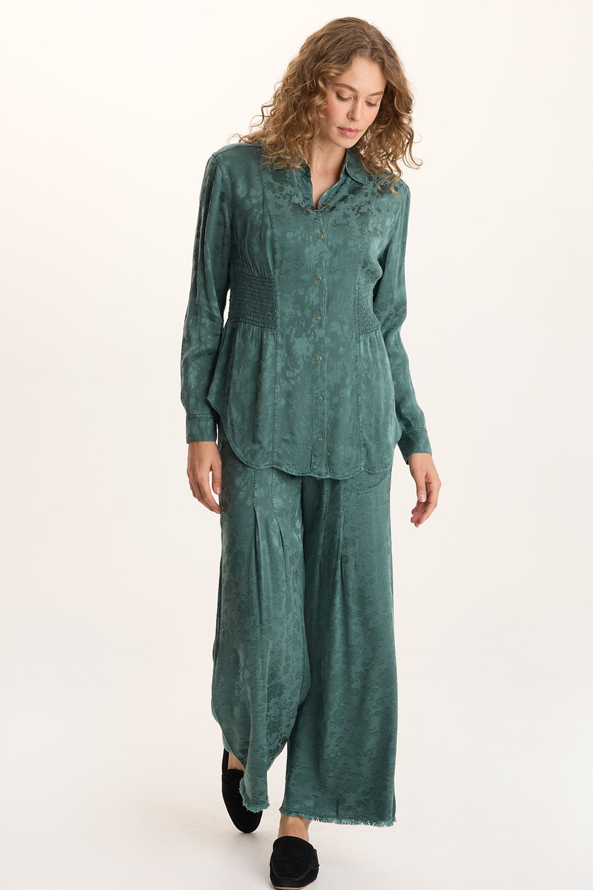 Twaina Textured Satin Soft Volume Wide Leg Pant