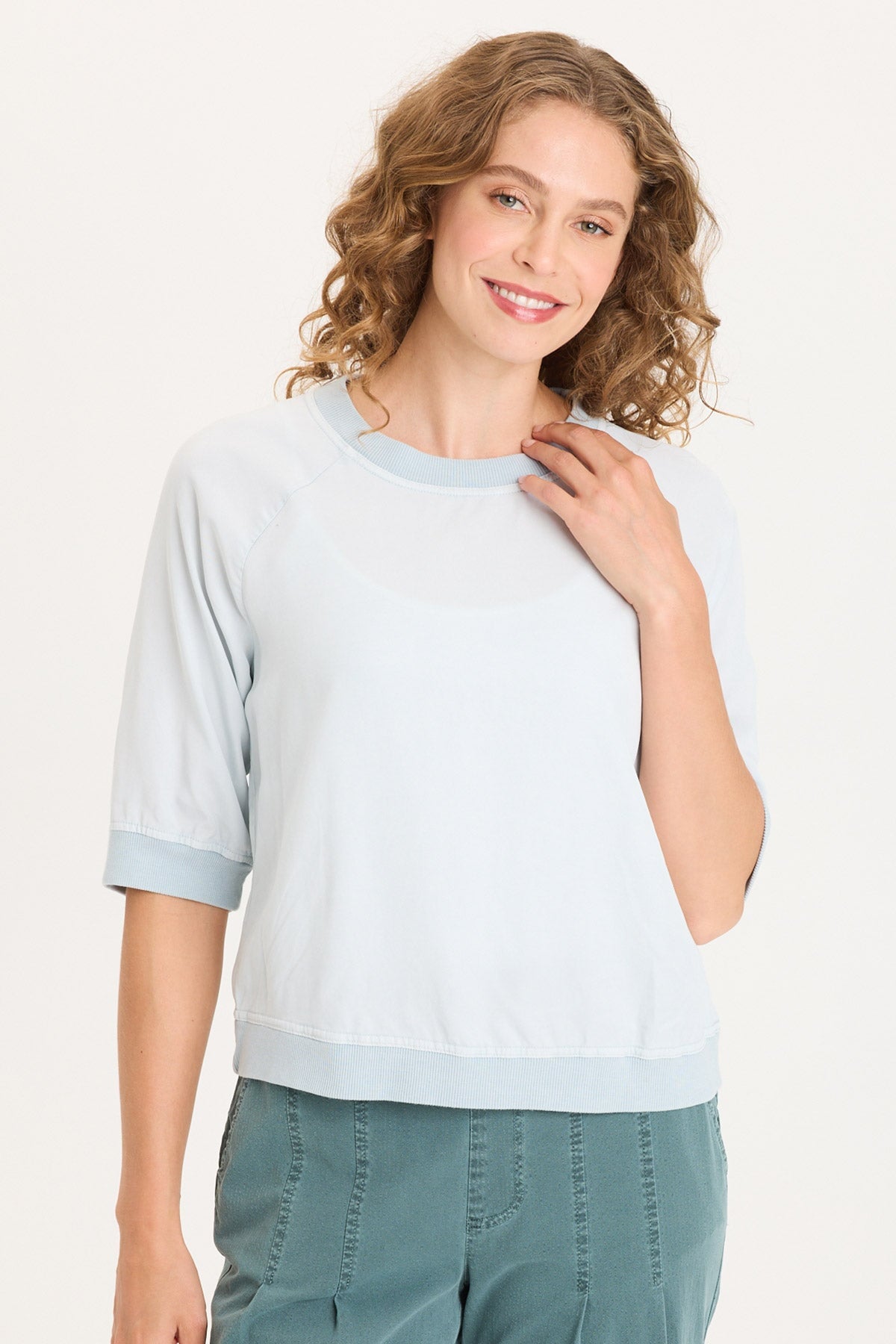 Linton Twill/Rib Snap-Up Back Top