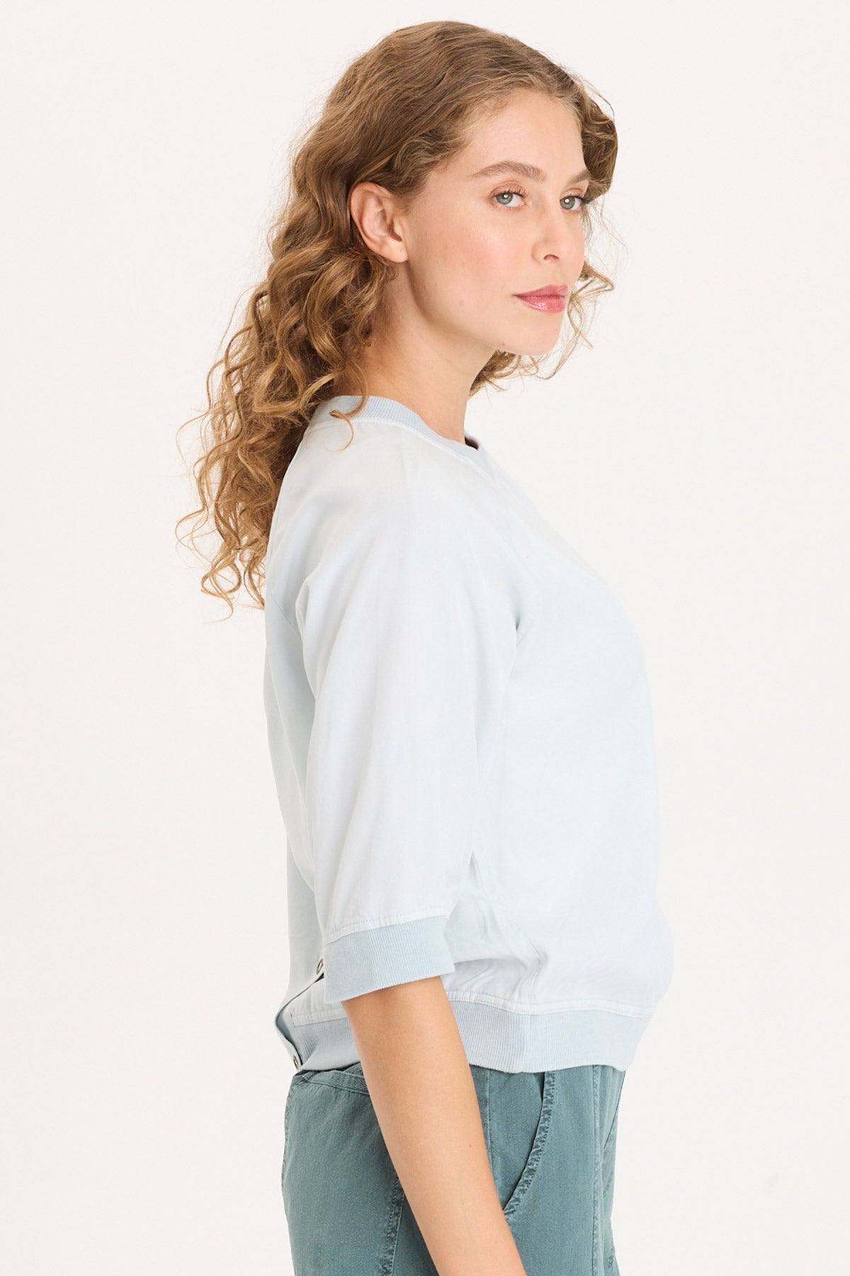 Linton Twill/Rib Snap-Up Back Top