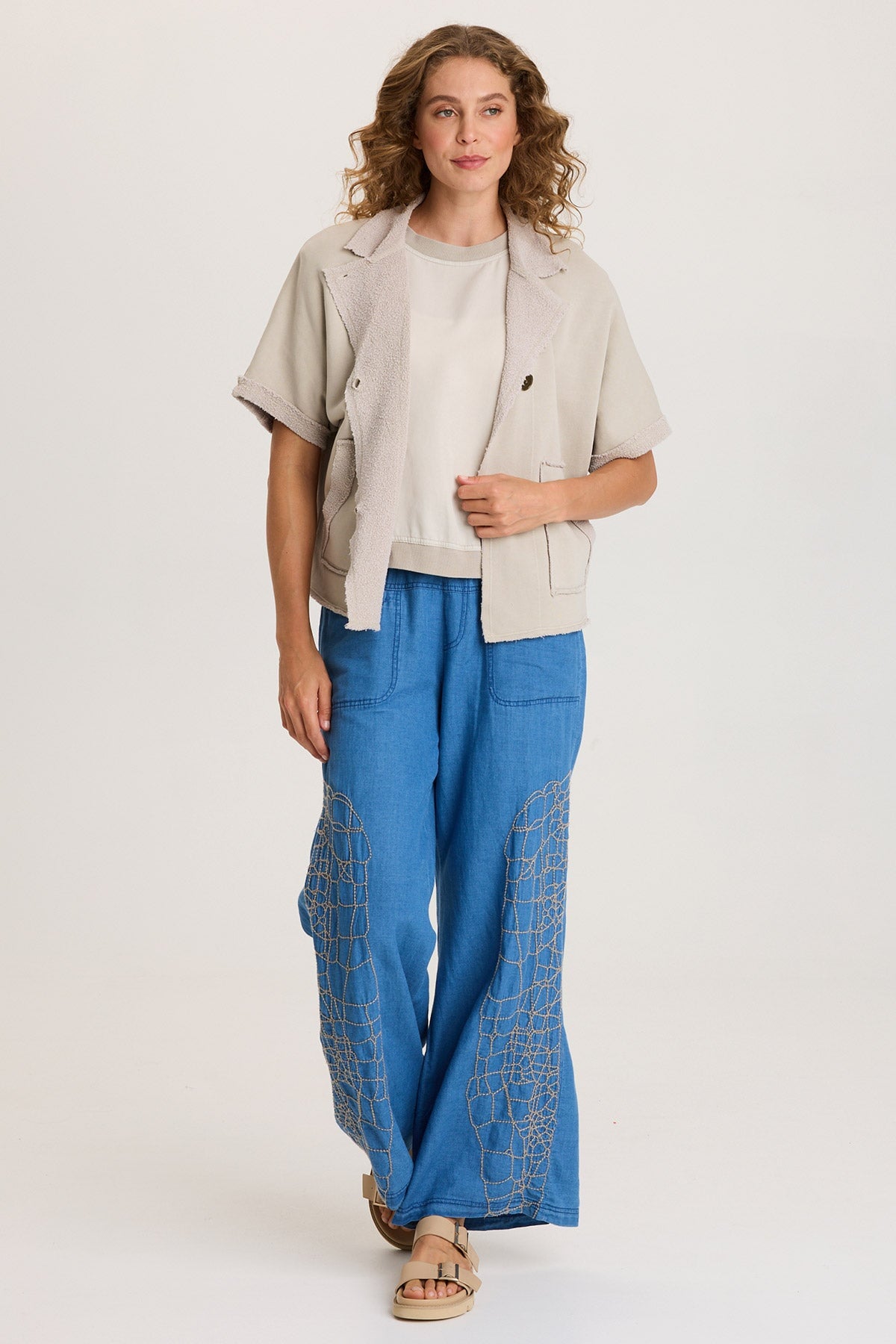 Kennison Short Sleeve Fleece Capelet