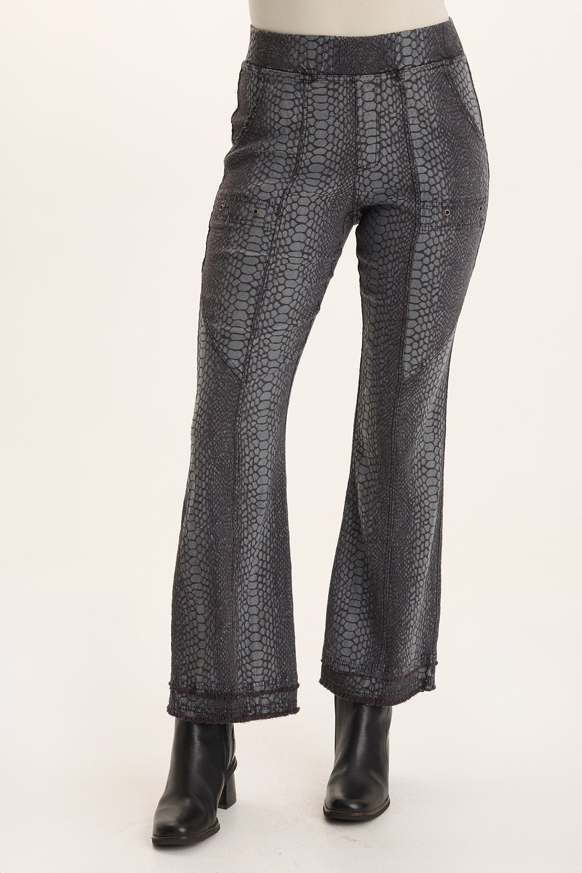Askell Textured Jacquard Flared Pull-On Pant
