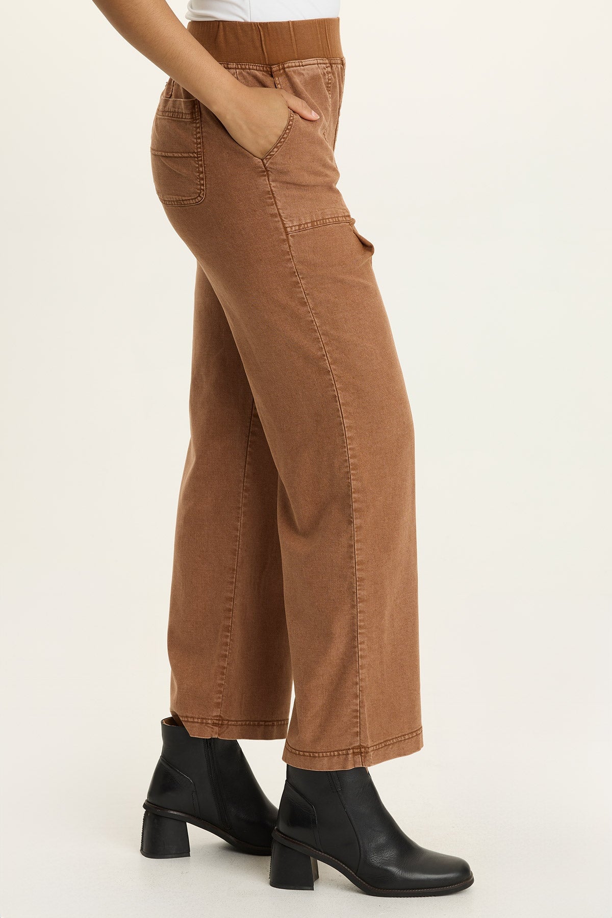 Riven Twill Wide Leg Pull-On Pant