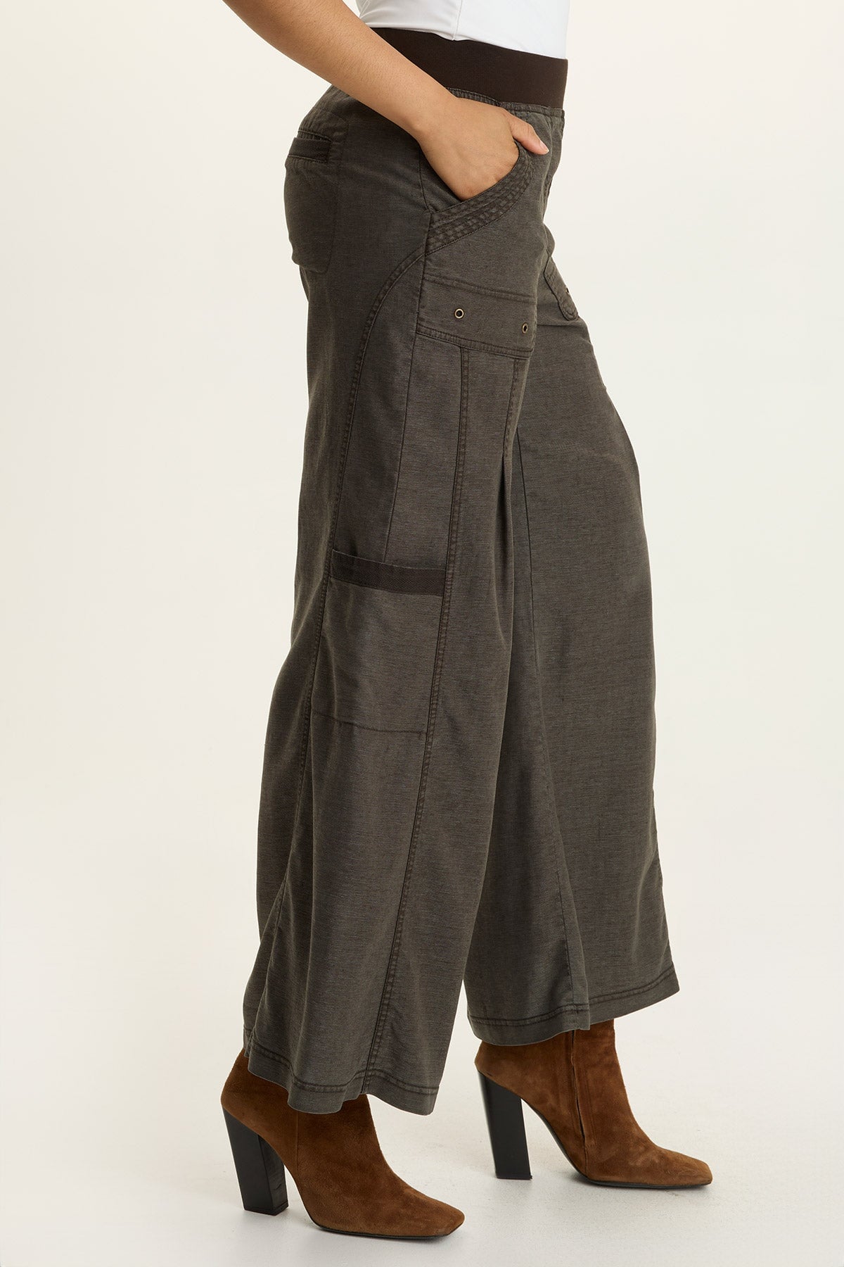 Tove Twill Cargo Wide-Leg Pant