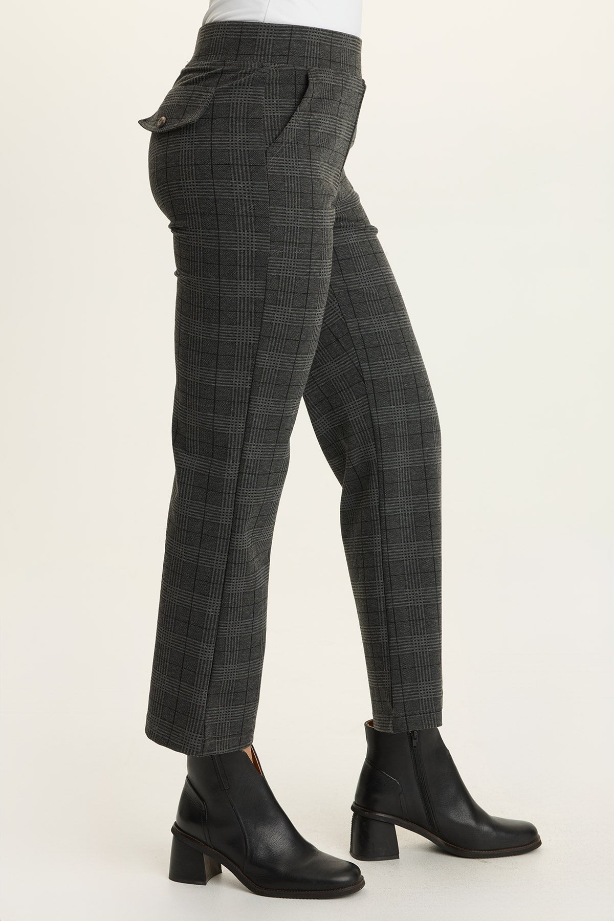Limus Plaid Pull-On Flare Pant