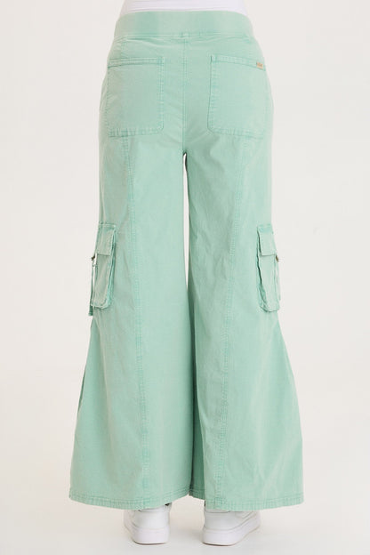Erwin Side Pleats Cargo Wide-Leg Pant