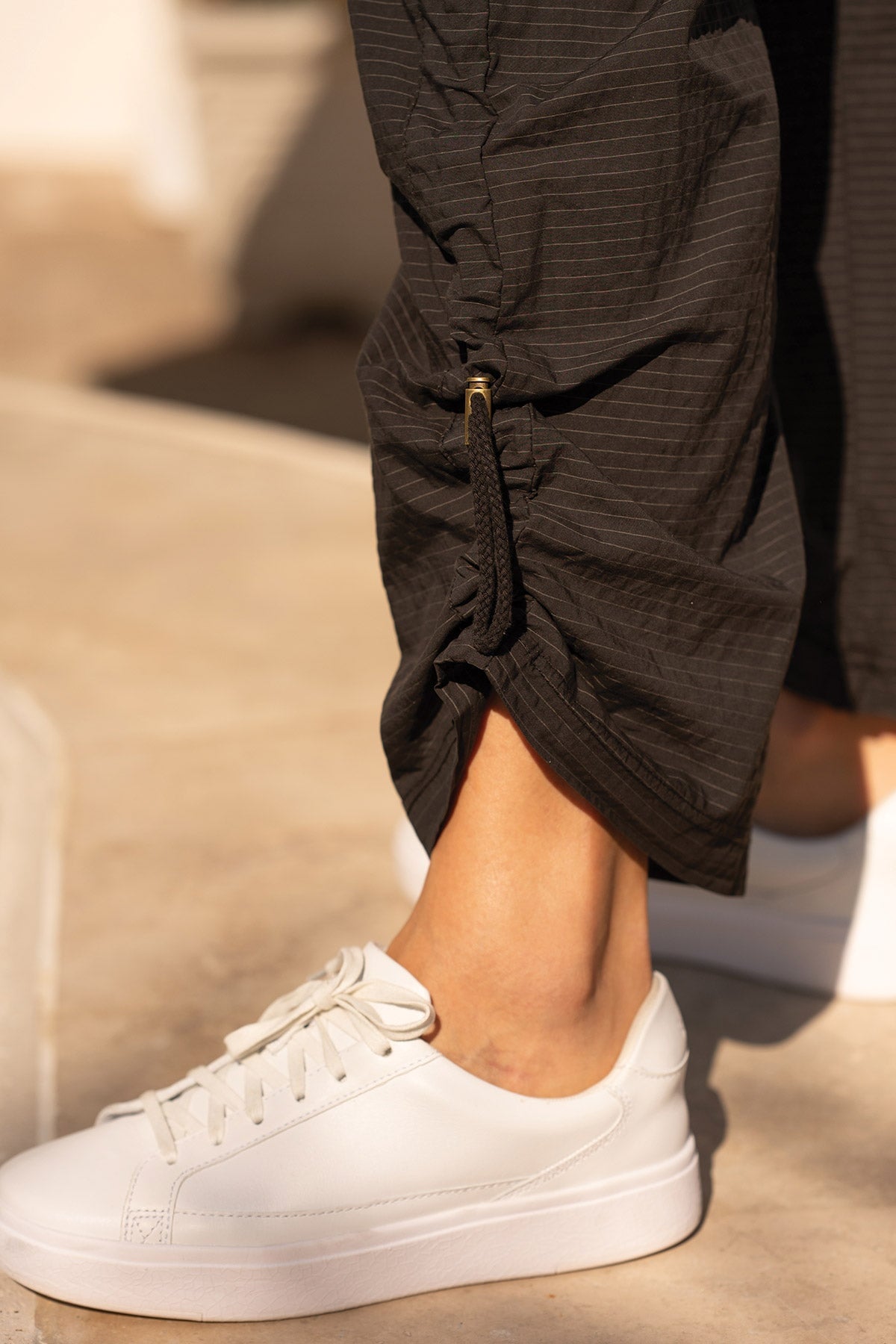 Trotter Textured Side Cinch Pant