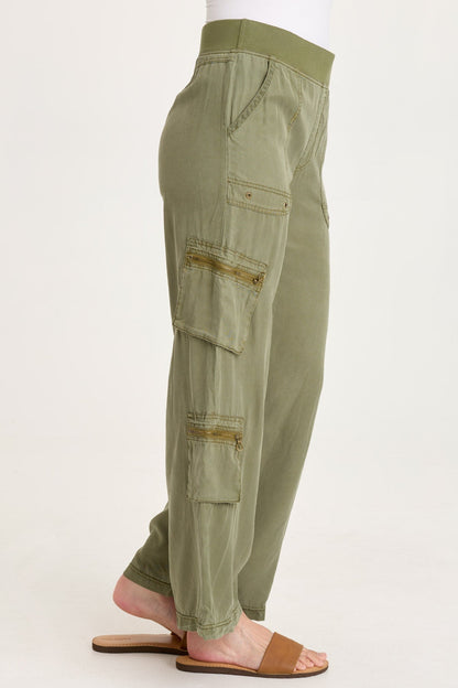 Britte Twill Multi-Pocket Cargo Pant