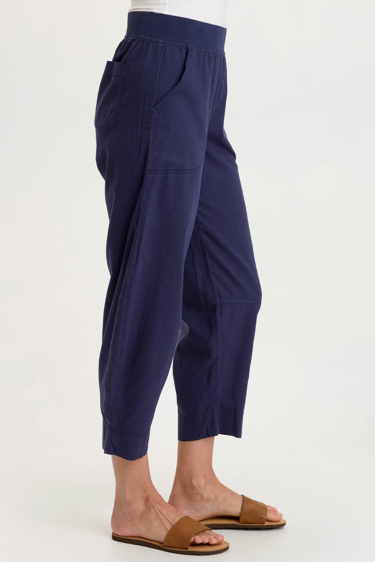 Jisola Cotton Linen Barrel Pant
