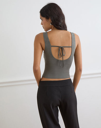Adila Cami Top in Ribbed Lyocell Warm Grey