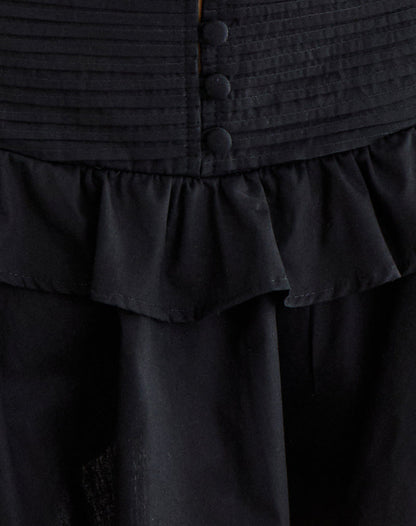 Alna V Waist Skort with Ruffle in Poplin Black