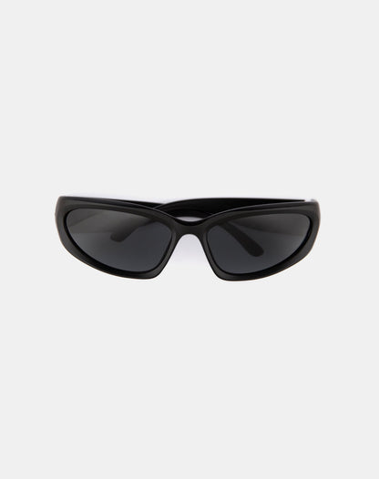 Blake Wrap Sunglasses in Black