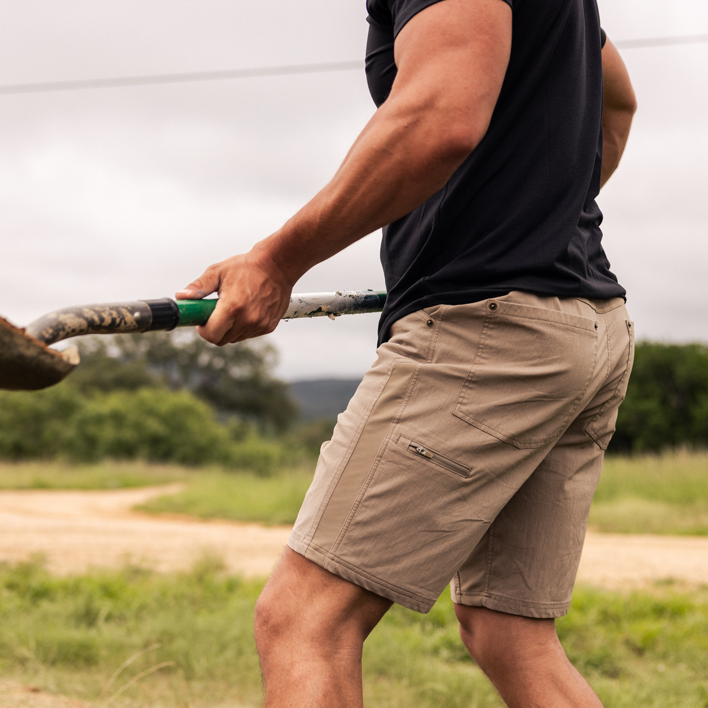Maverick Short 9" (Desert Tan)