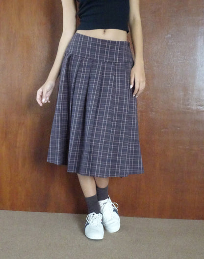 Catelyn Pleated Midi Skirt in Navy Check