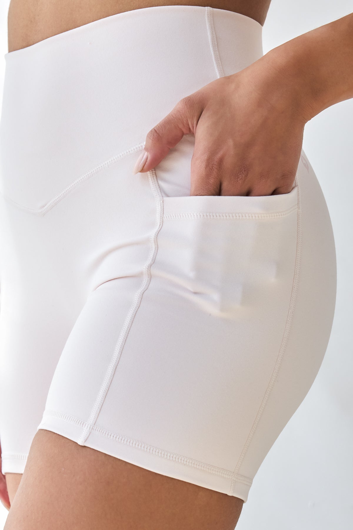 Supersculpt™ Midi Short with Pockets - Tutu Pink