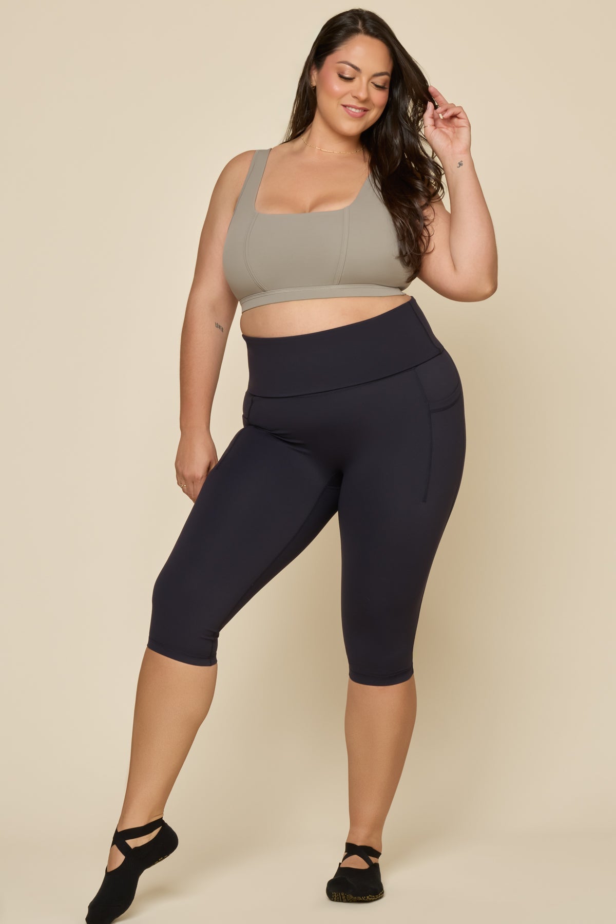 Foldover Capri - Cool Black