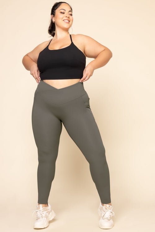 Crisscross Hourglass® Legging with Pockets - English Ivy