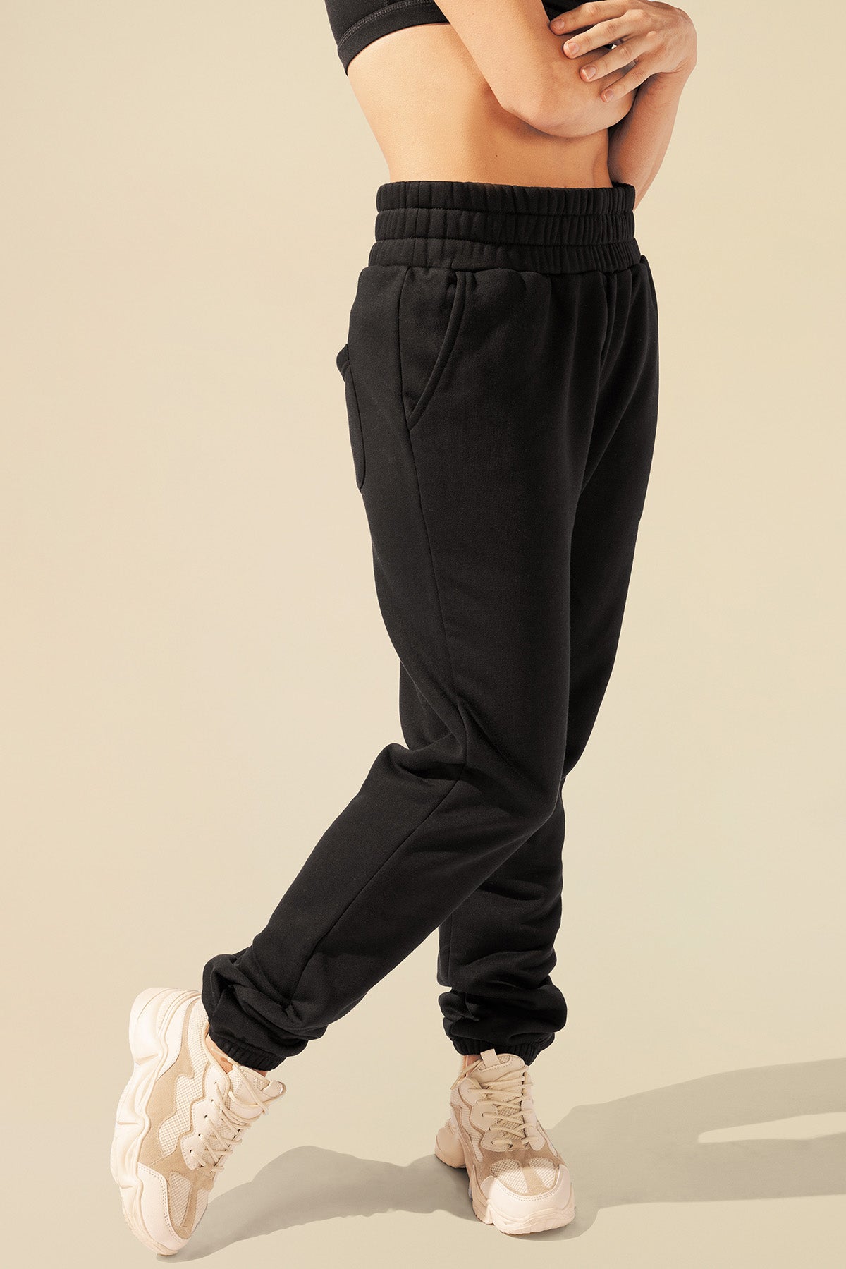 Cloud Rollover Sweatpant - Black