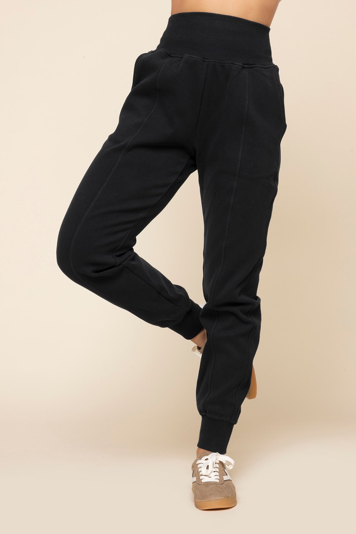 Ooey Gooey Jogger - Black