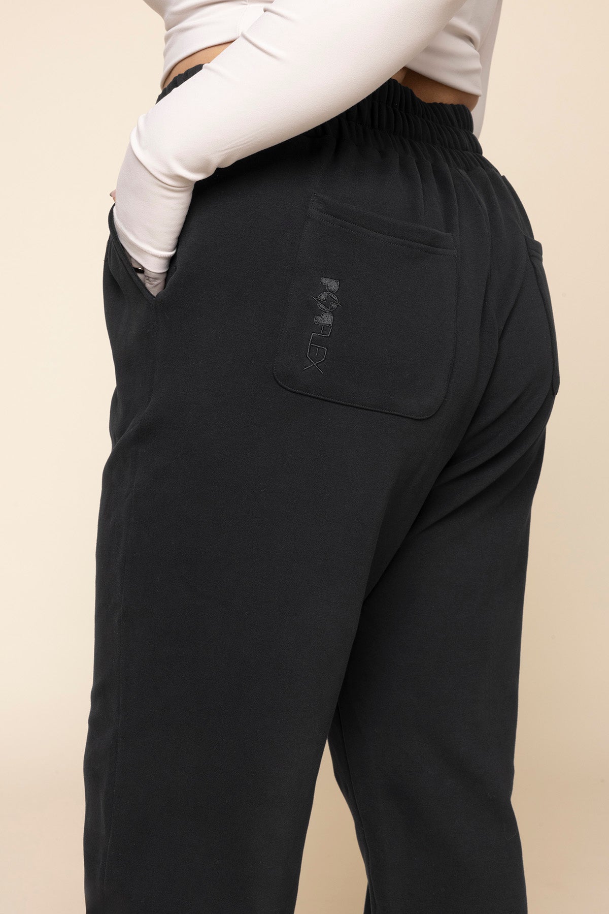 Ooey Gooey Sweatpant - Black