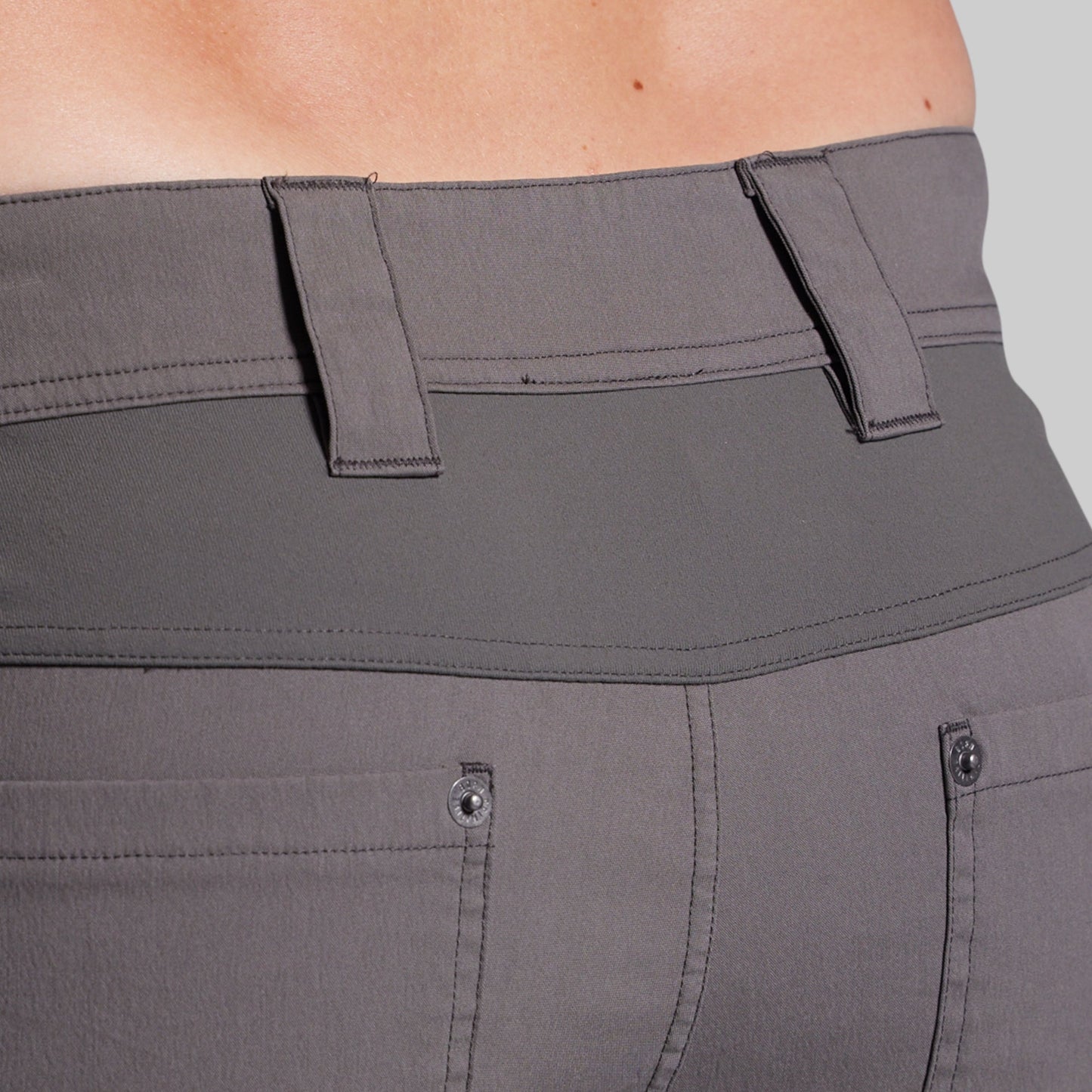 Maverick Short 9" (Gunmetal)
