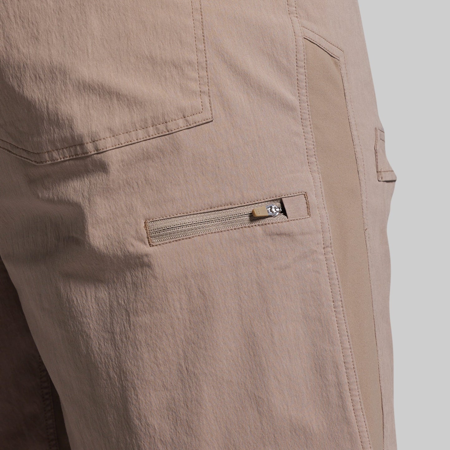 Maverick Short 9" (Desert Tan)