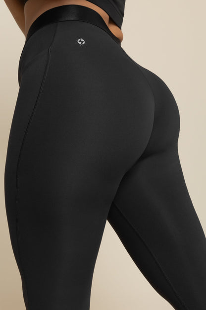 Contour Legging - Black