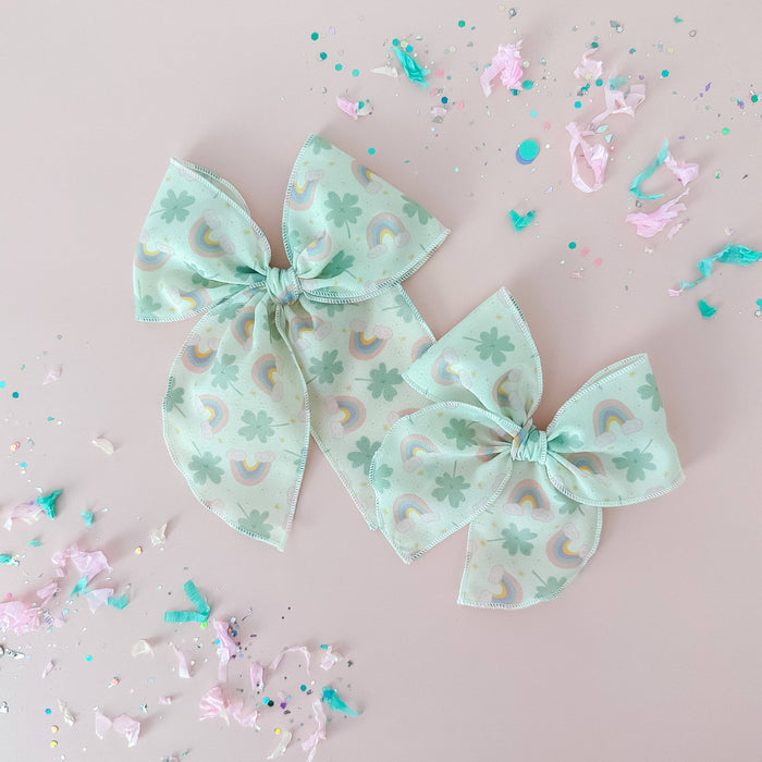Rainbows and Shamrocks Bow/Medium